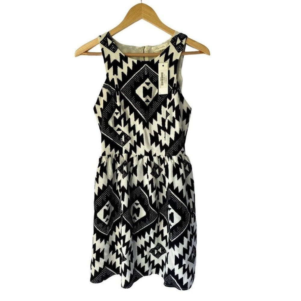 SUGARLIPS Geometric Print Sleeveless Dress Cutout